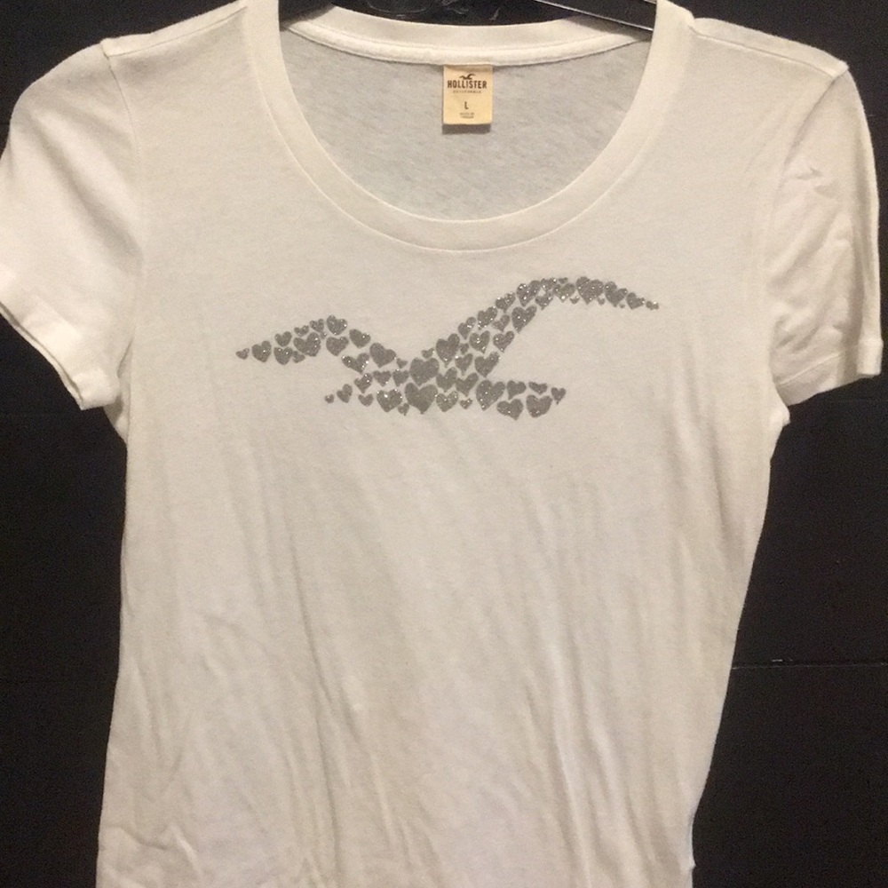 HOLLISTER T SHIRT